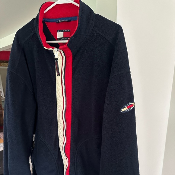 Vintage 90s Tommy Hilfiger fleece jacket - Picture 2 of 7